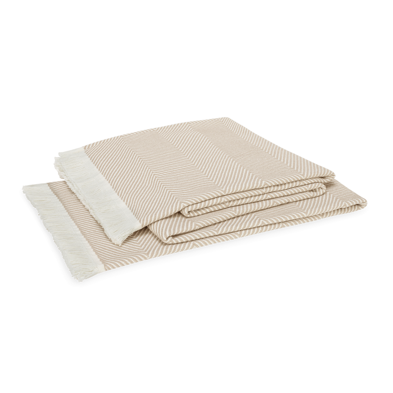 Leo Throw in Dune - View 1
