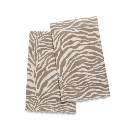 Tan Regine guest towels.