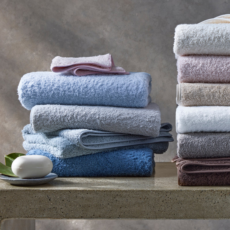 Cairo Tub Mat in White &amp; Pool - View 2