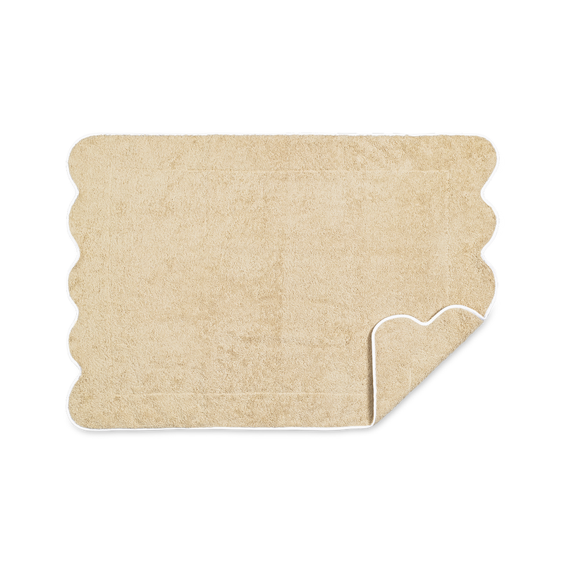 Cairo Scallop Tub Mat in Sand &amp; White - View 1