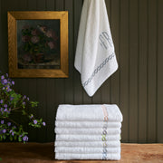 Classic Chain embroidered bedding
