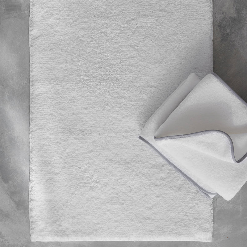 Giza Rug in White - View 1