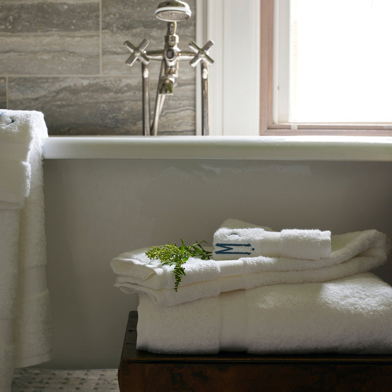 Lotus Rug in Ivory - View 4