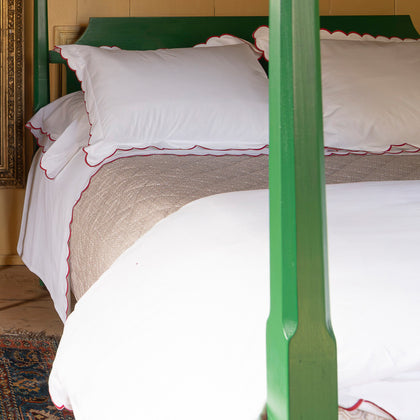 Dakota scallop-embroidered linens