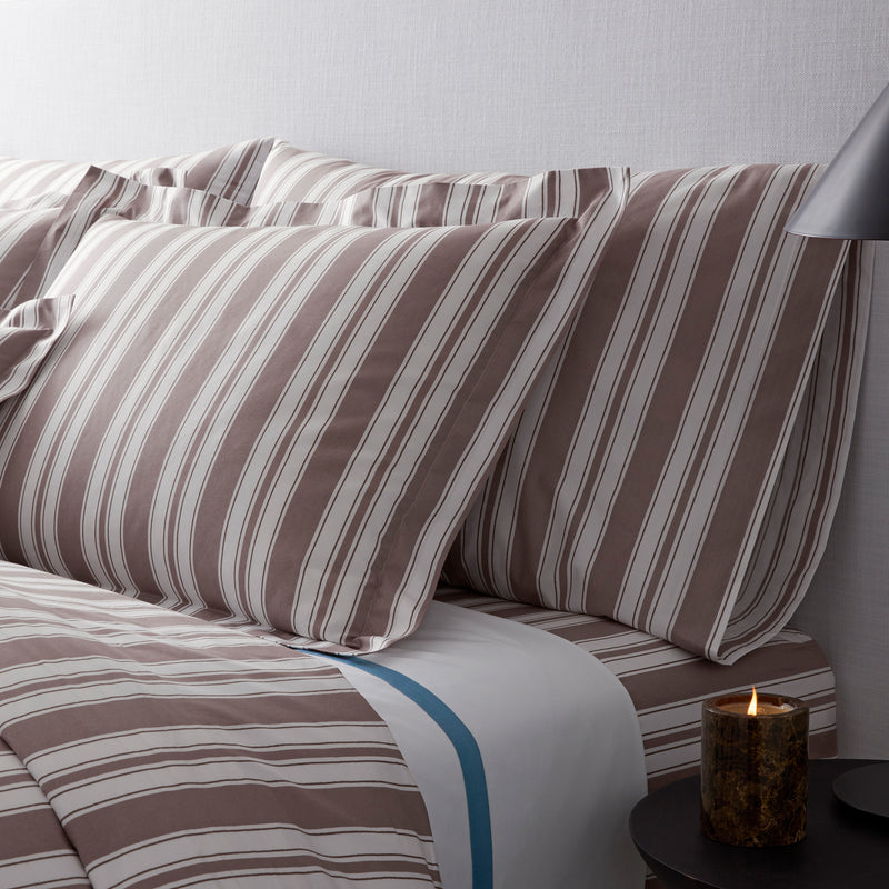 Elio Flat Sheet in Mocha - View 4