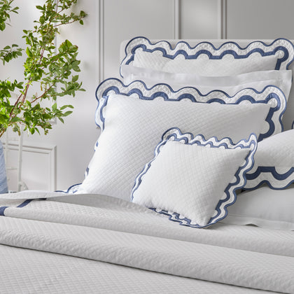 Mirasol Matelassé Coverlet