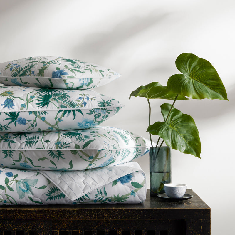 Palmyra Quilt in Emerald - View 1