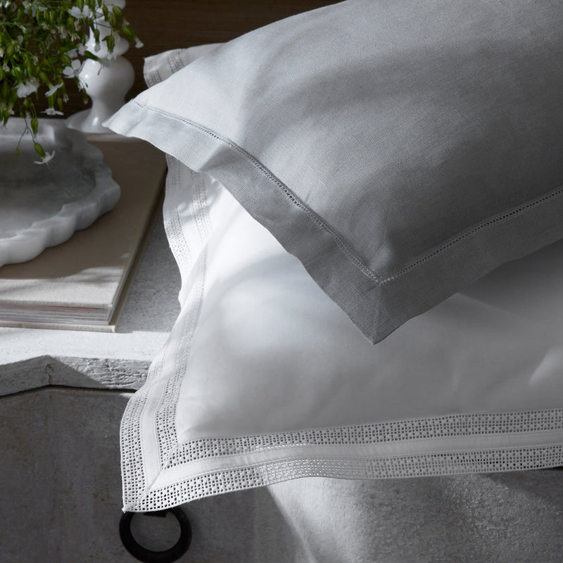 Roman Fitted Sheet in White - View 2