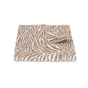 Tan Regine tablecloth.