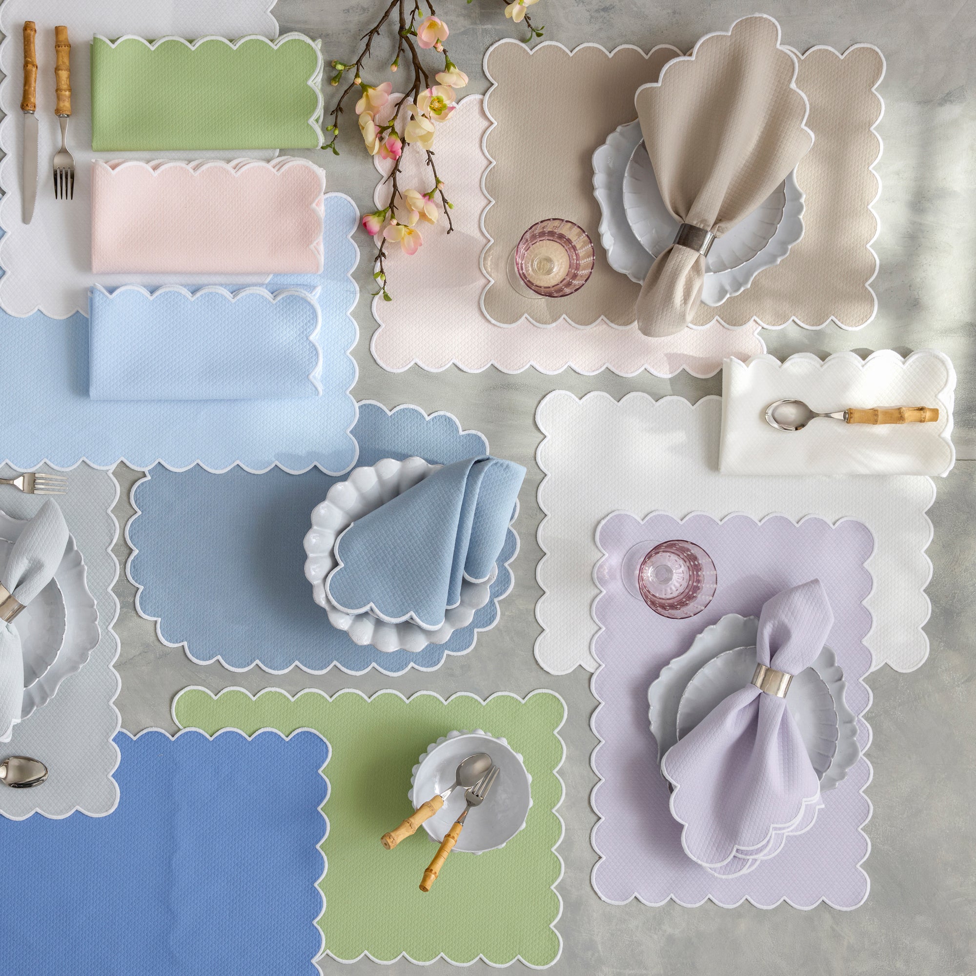 Savannah Gardens Tablecloth | Matouk